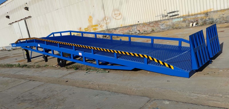 移動式液壓登車橋