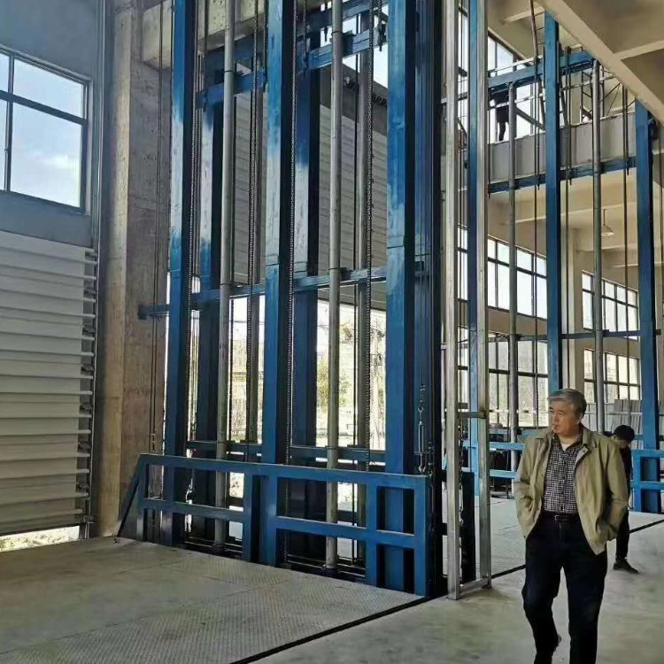 導軌式液壓升降機